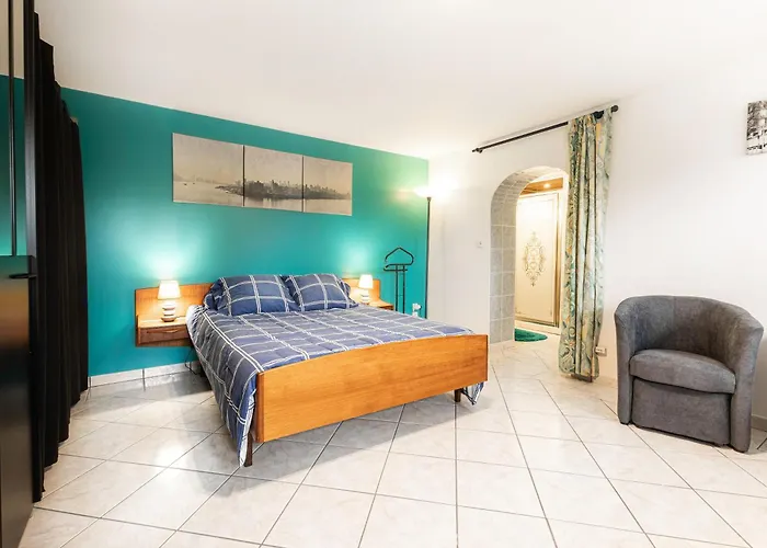 Montino - 5 Min Du Circuit - Parking - Wifi 멀산느