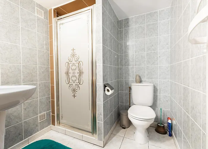 아파트 Montino - 5 Min Du Circuit - Parking - Wifi 멀산느